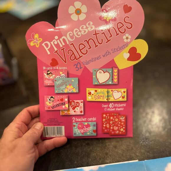 Valentines Day Bundle.  Books, valentines cards for school, mailbox tin, & more - Picture 6 of 10